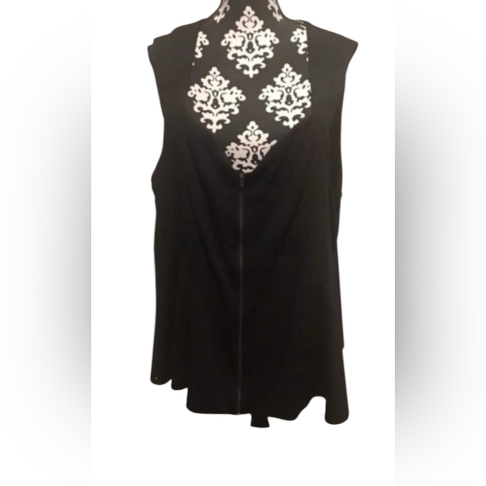 Torrid front zip peplum blouse